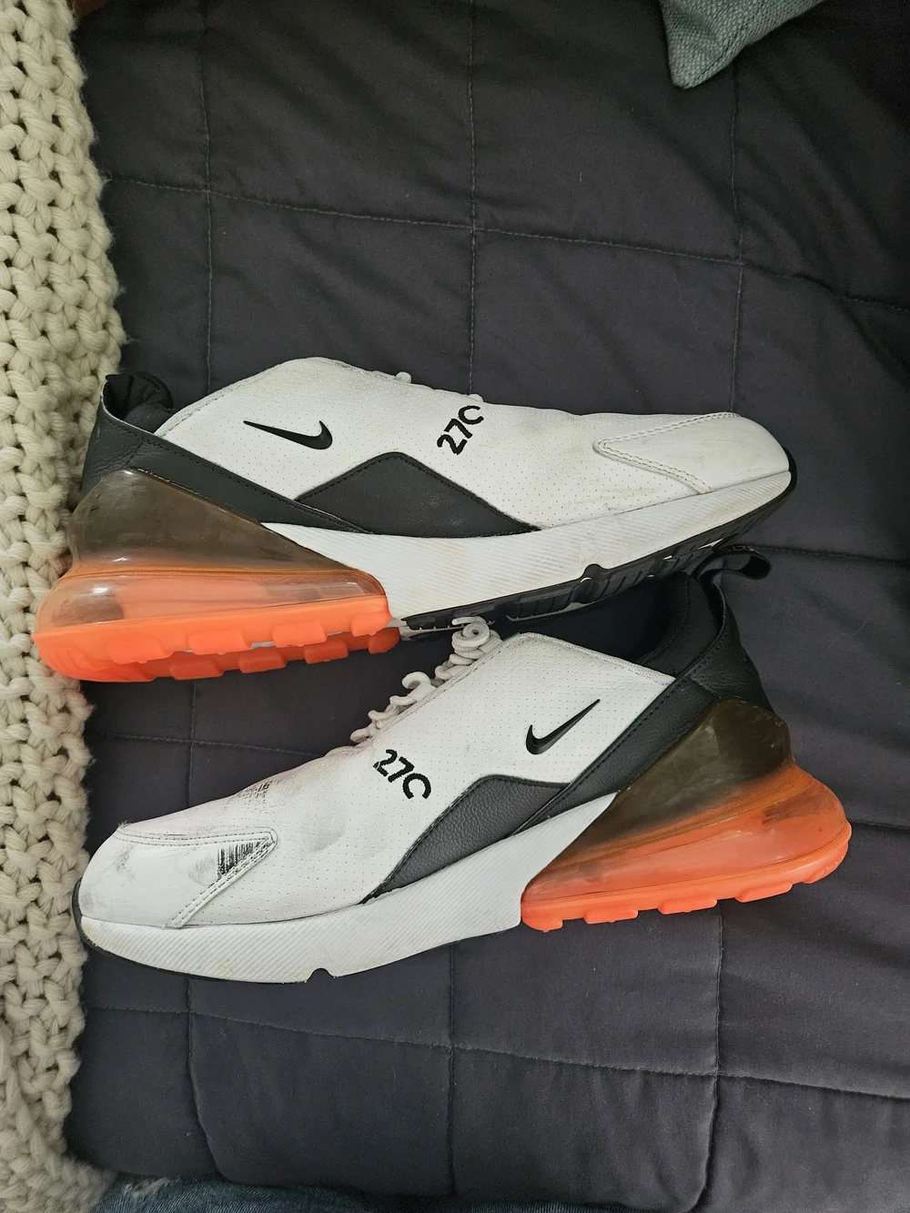 Nike Men’s Air Max 270 White/Black with Red Accent Sz 8.5